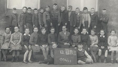 7b 1961