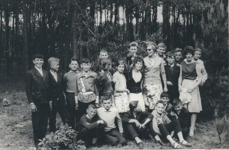 7b 1963